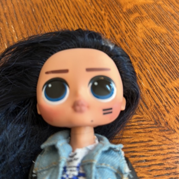 LOL Surprise OMG remix ROCKER BOI fashion doll - Picture 3 of 3